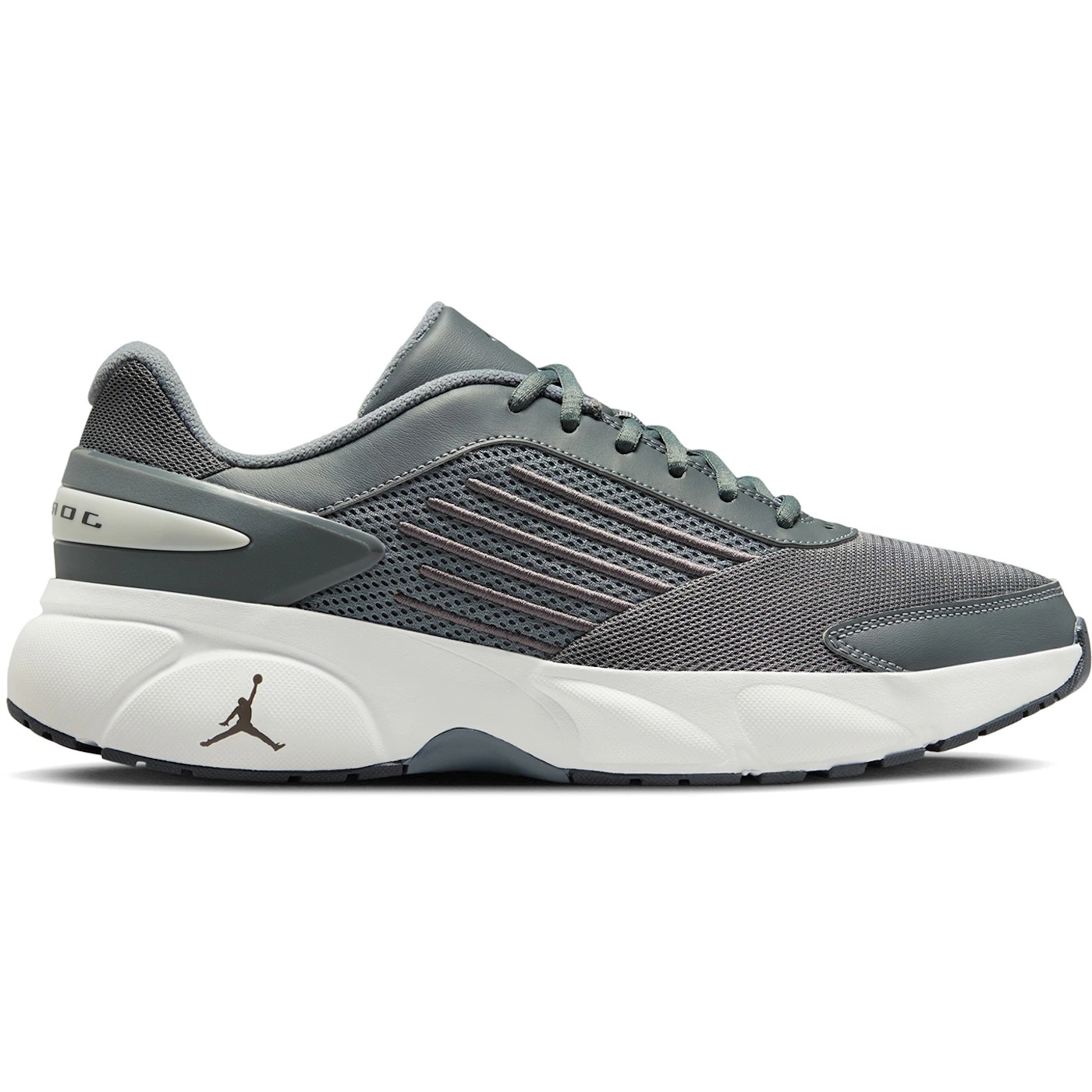 Jordan Trunner Flow Smoke Grey Iron Grey 1 Jordan Trunner Flow Smoke Grey Iron Grey 2