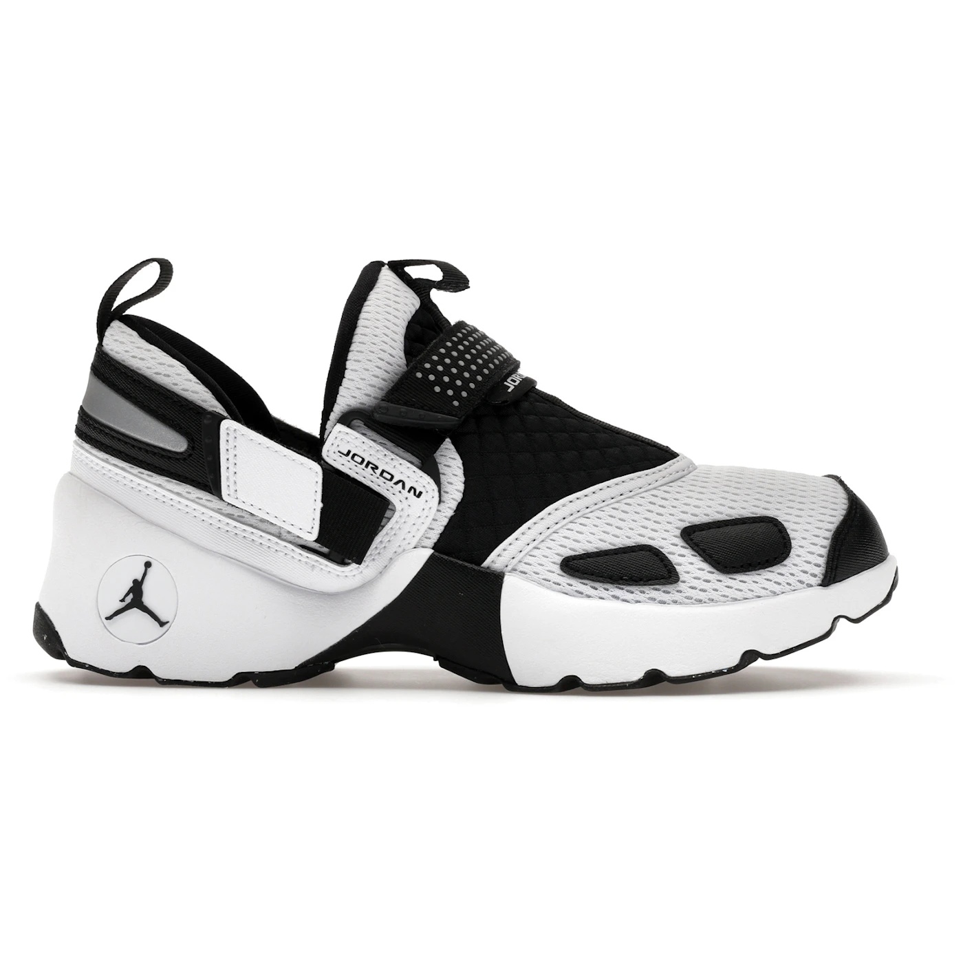 Jordan Trunner LX White Black (Womens) 2 Jordan Trunner LX White Black Womens 2