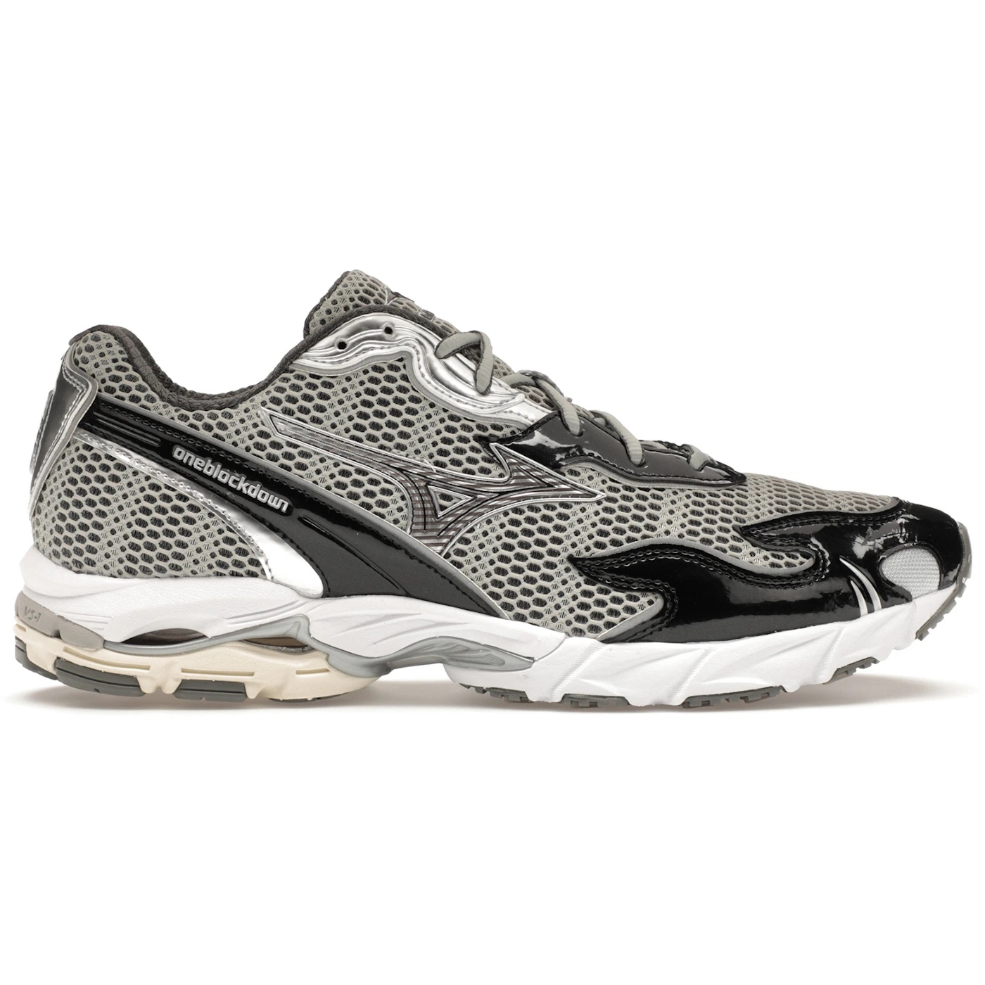 Mizuno Wave Rider 10 Flame Wave One Block Down Onyx 1 Mizuno Wave Rider 10 Flame Wave One Block Down Onyx