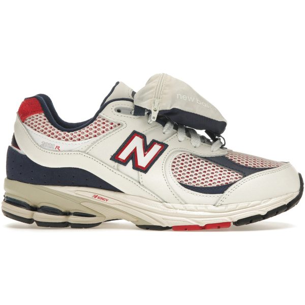 New Balance 2002R Team Red Navy Pouch