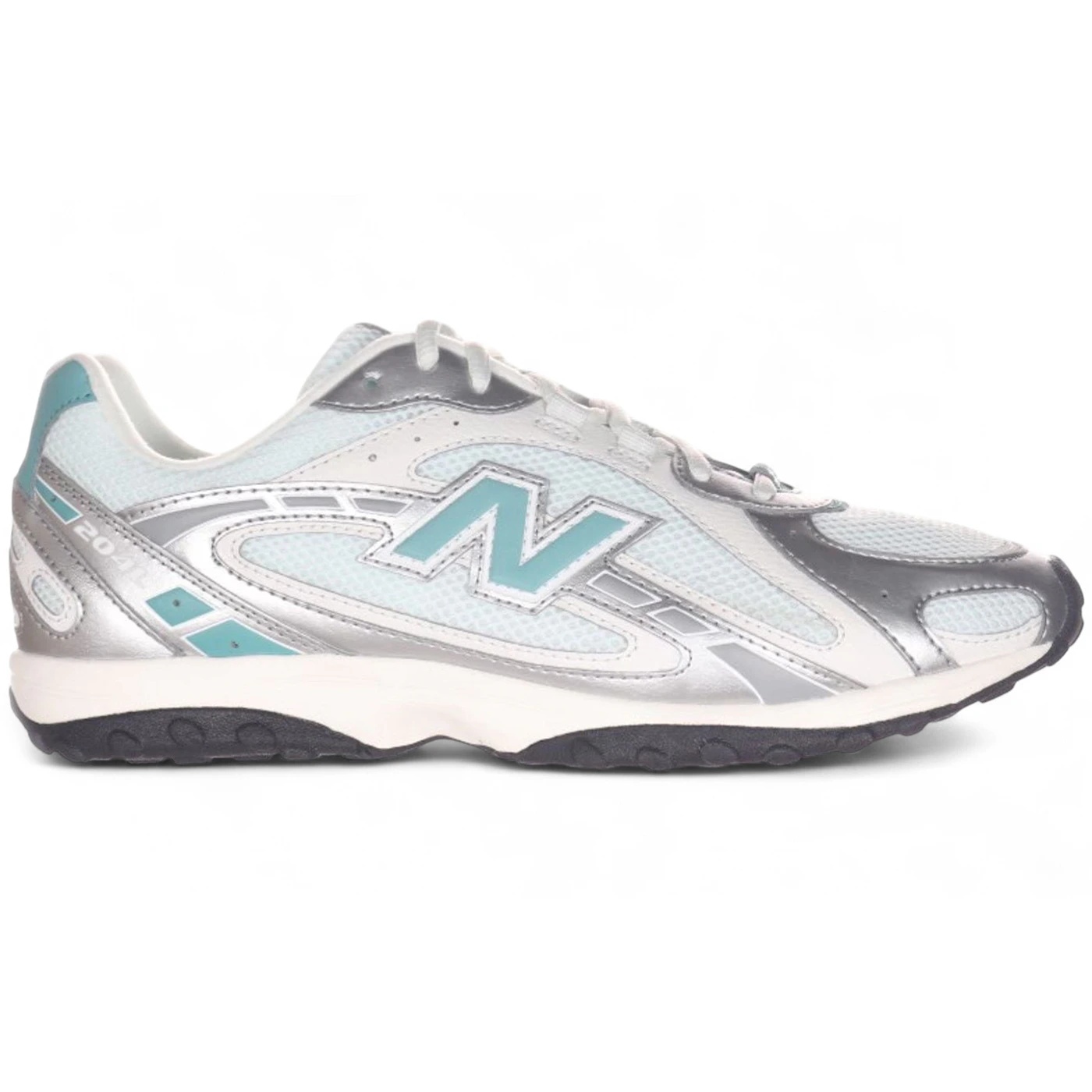New Balance 204L Light Silver Metallic 1 New Balance 204L Light Silver Metallic 2