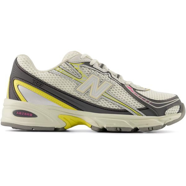 New Balance 740 Warm Skies