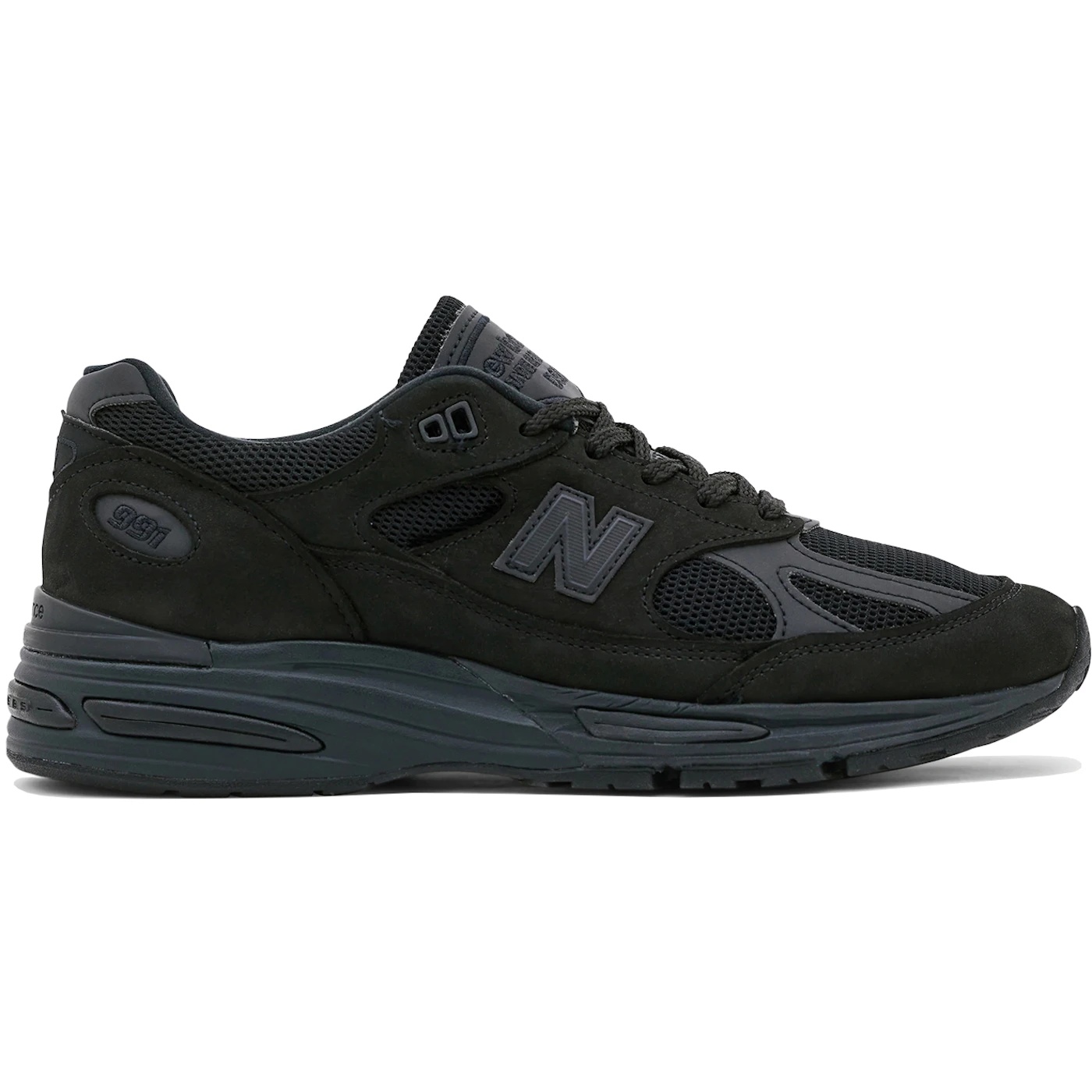New Balance 991v2 MiUK Dover Street Market Triple Black 2 New Balance 991v2 MiUK Dover Street Market Triple Black 3