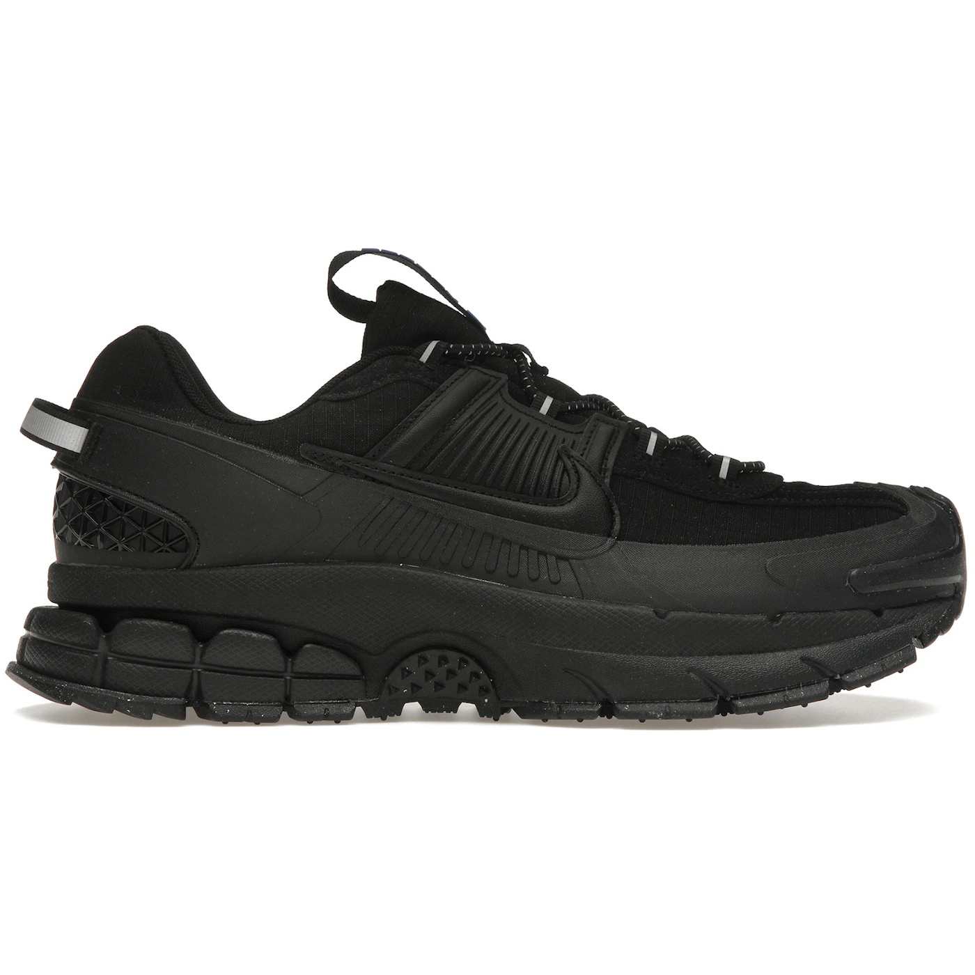 Nike Zoom Vomero Roam Triple Black 1 Nike Zoom Vomero Roam Triple Black 3