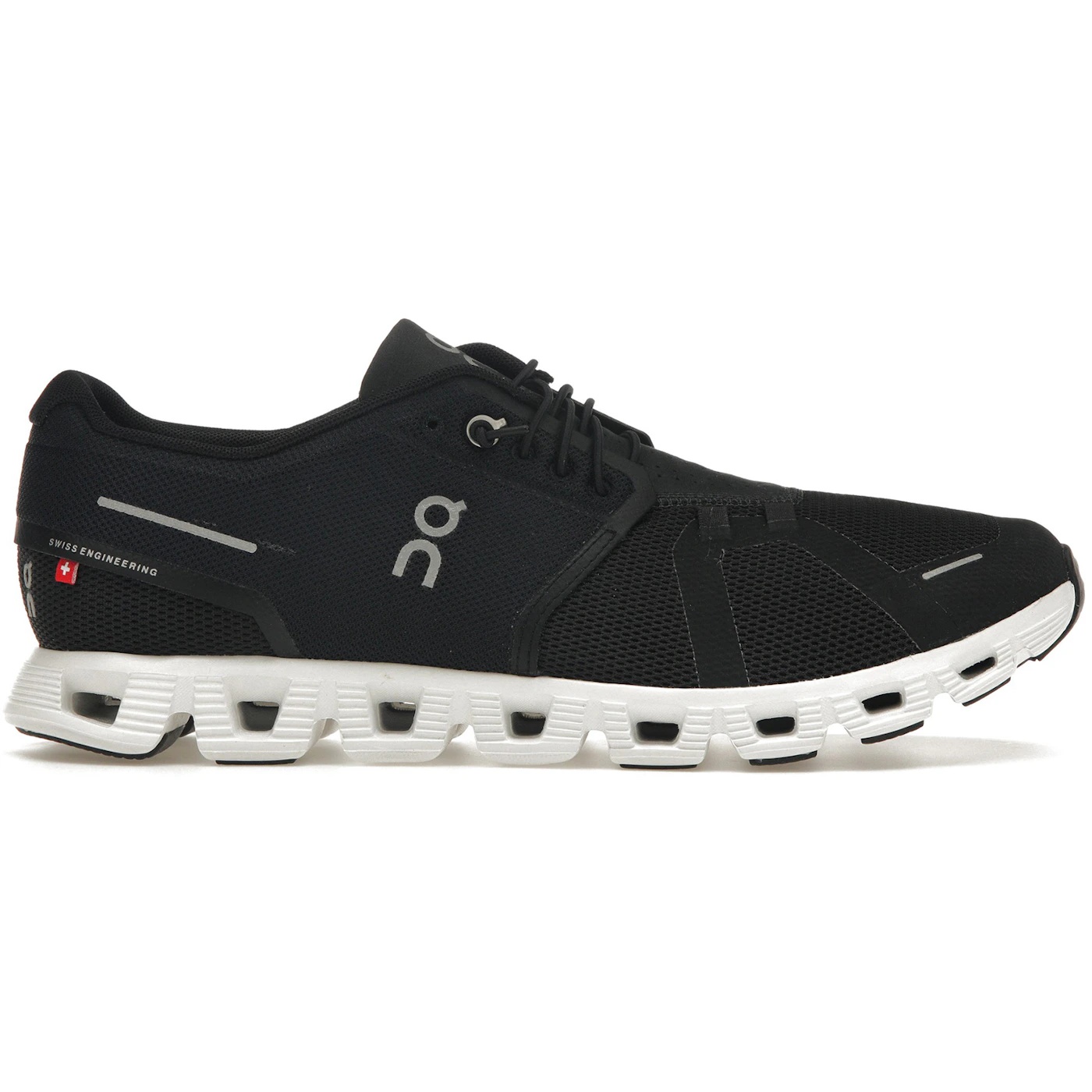 On Running Cloud 5 Black White 2 On Running Cloud 5 Black White 3