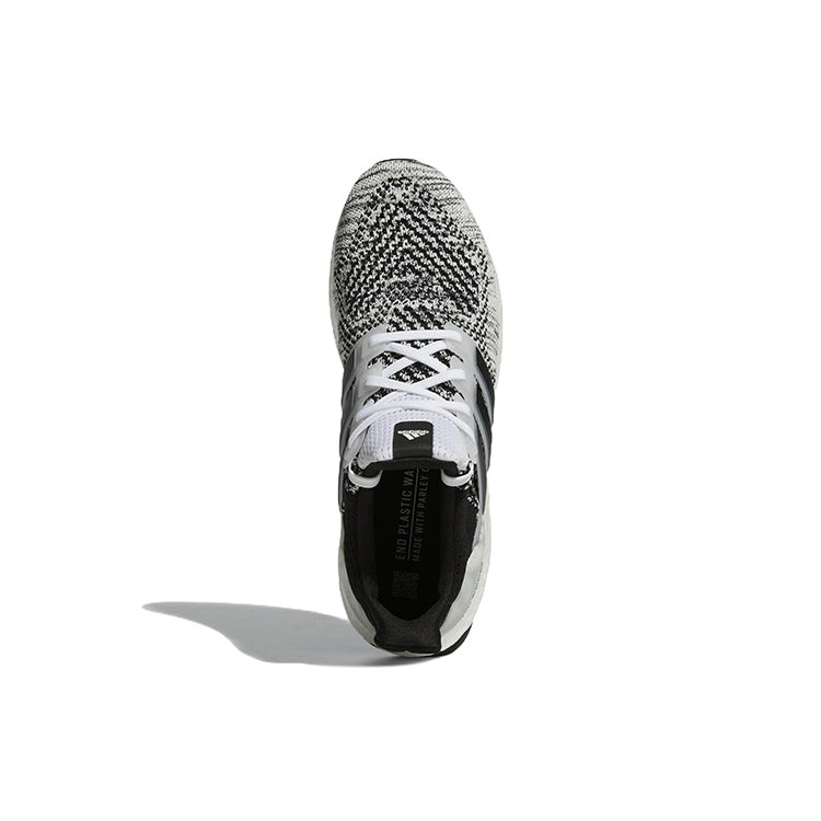 adidas Ultra Boost 1.0 DNA Oreo (2022) 7 adidas Ultra Boost 1.0 DNA Oreo (2022)