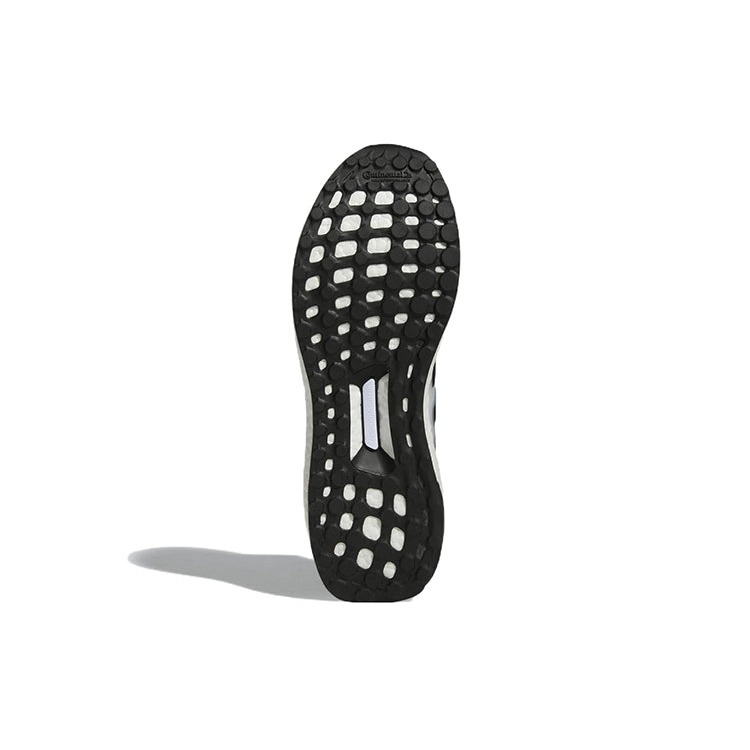 adidas Ultra Boost 1.0 DNA Oreo (2022) 8 adidas Ultra Boost 1.0 DNA Oreo (2022)