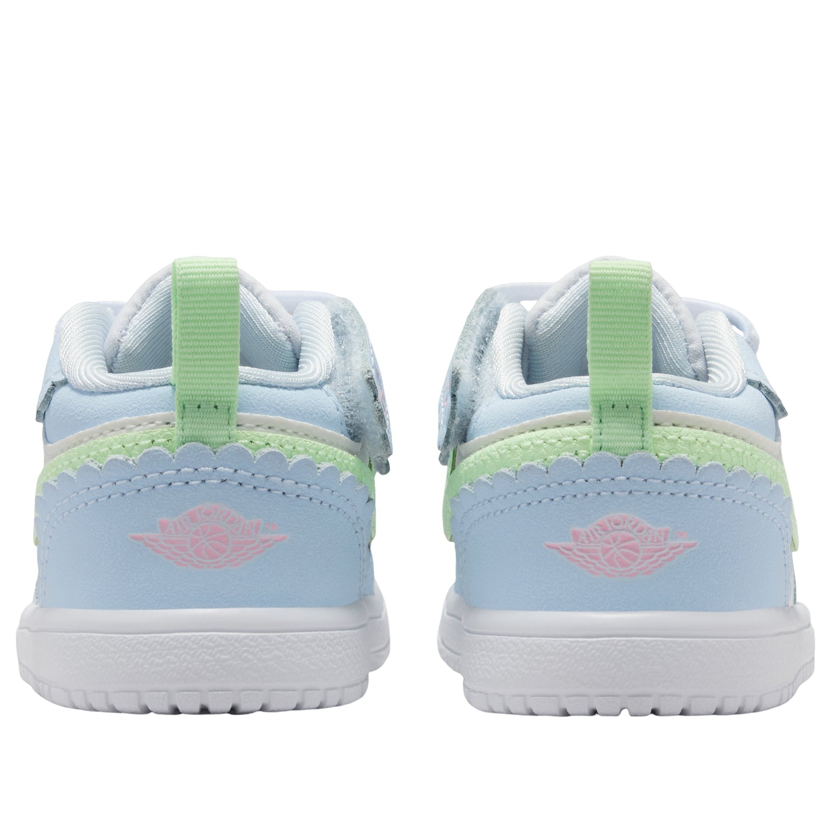 Jordan 1 Low ALT SE Love Is In The Air (TD) 5 Jordan 1 Low ALT SE Love Is In The Air (TD)