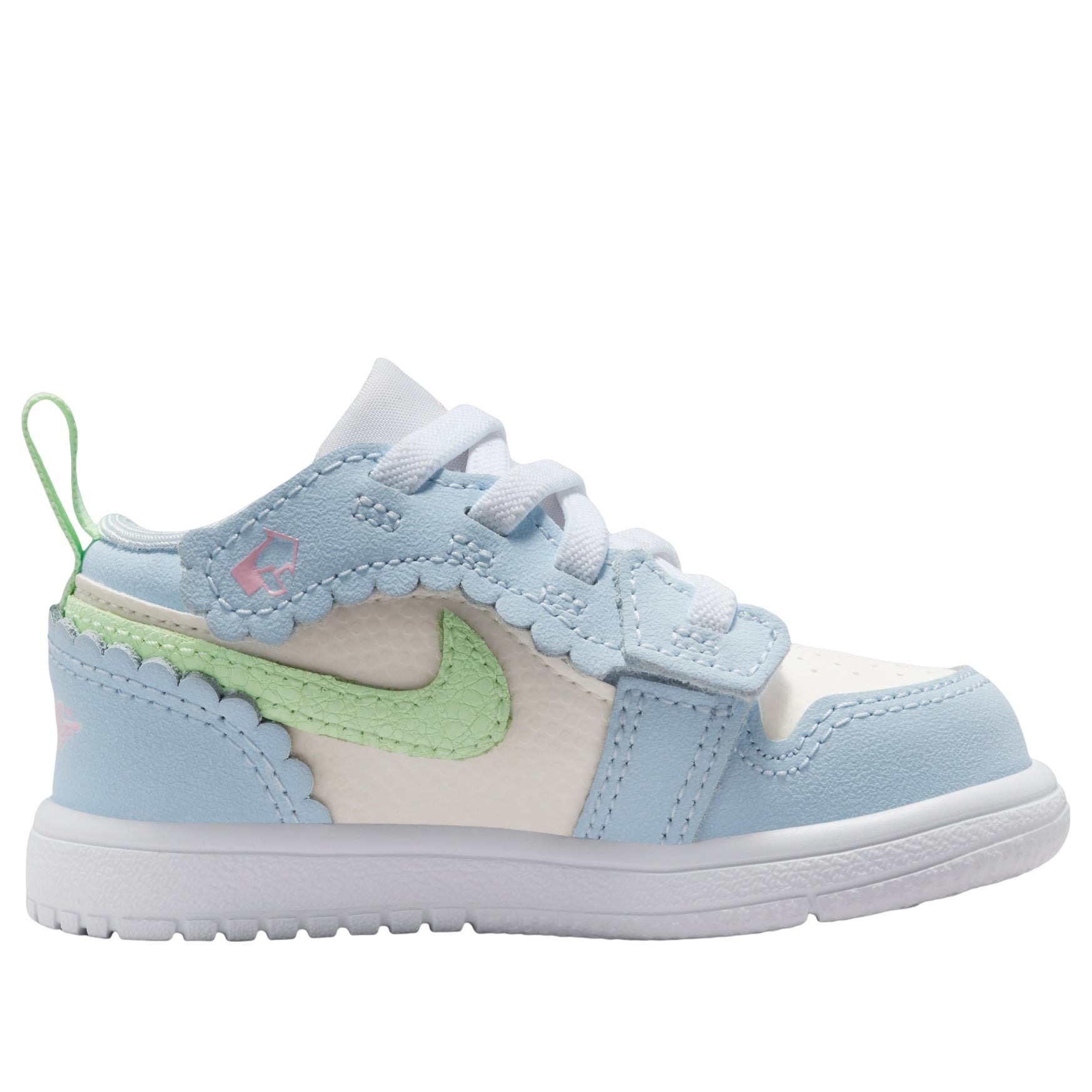 Jordan 1 Low ALT SE Love Is In The Air (TD) 8 Jordan 1 Low ALT SE Love Is In The Air (TD)