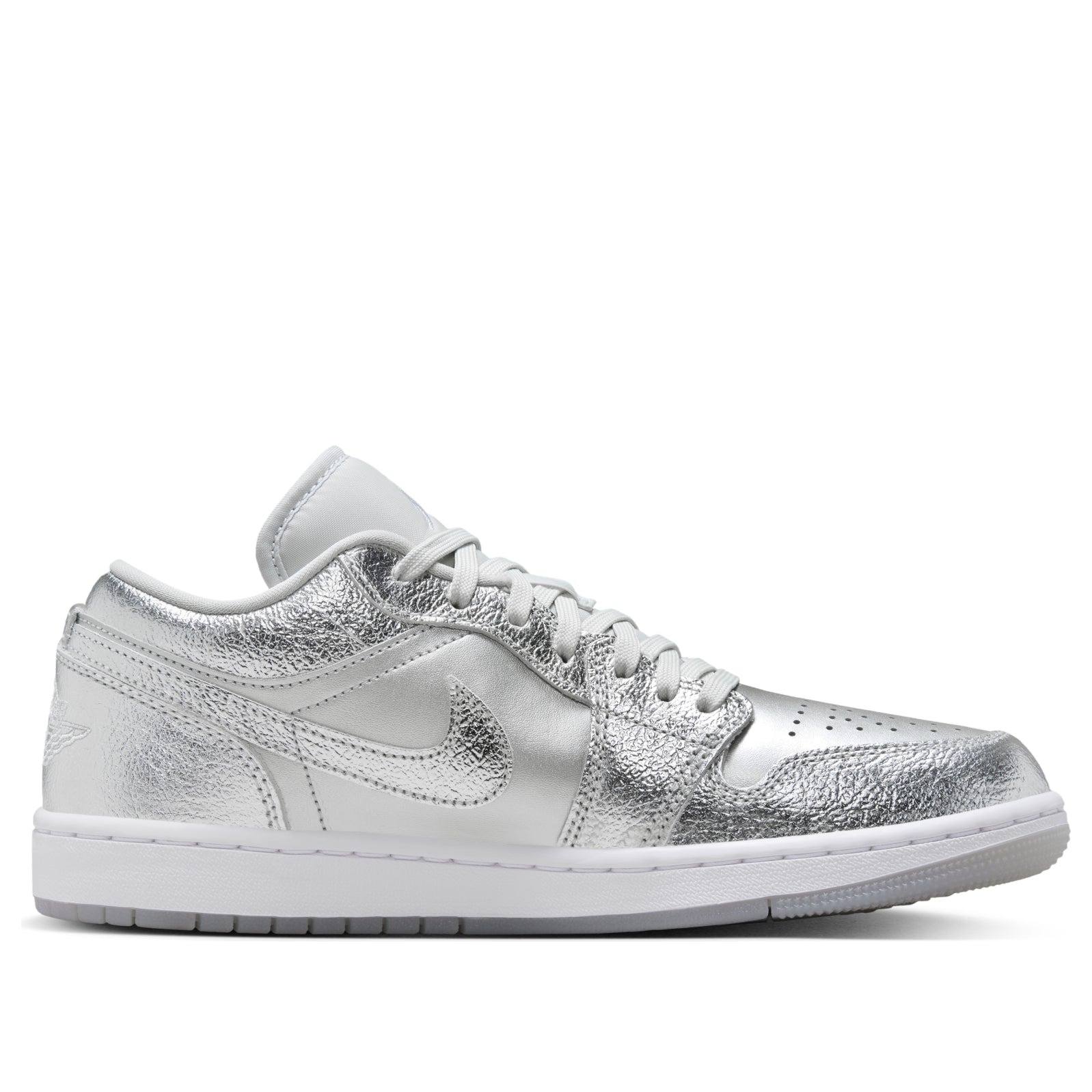 Jordan 1 Low SE Metallic Silver (Womens) 8 Jordan 1 Low SE Metallic Silver (Womens)
