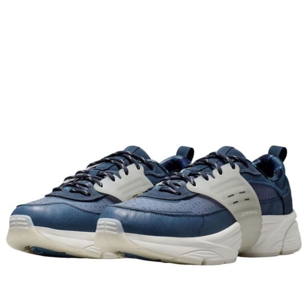 Jordan Trunner O/S Diffused Blue Sail