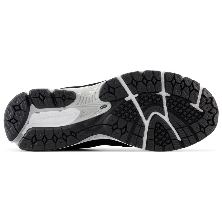 New Balance 2002R Gore-Tex Black Castlerock 8 New Balance 2002R Gore-Tex Black Castlerock