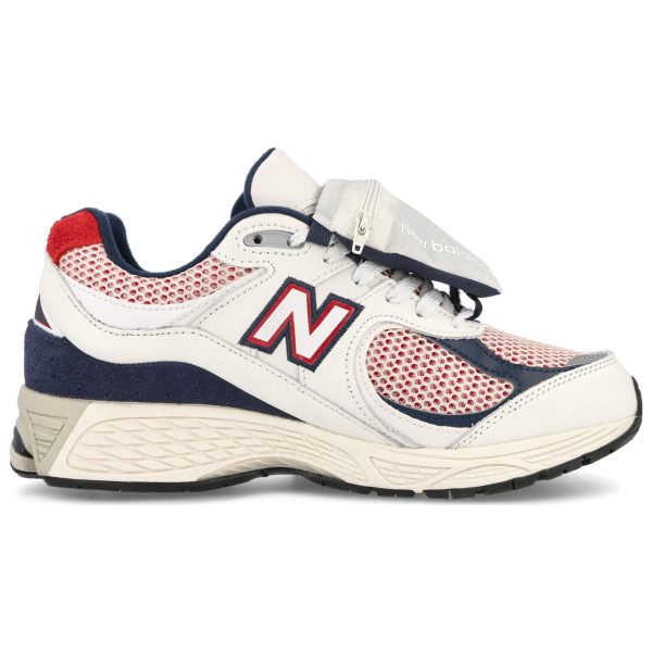 New Balance 2002R Team Red Navy Pouch