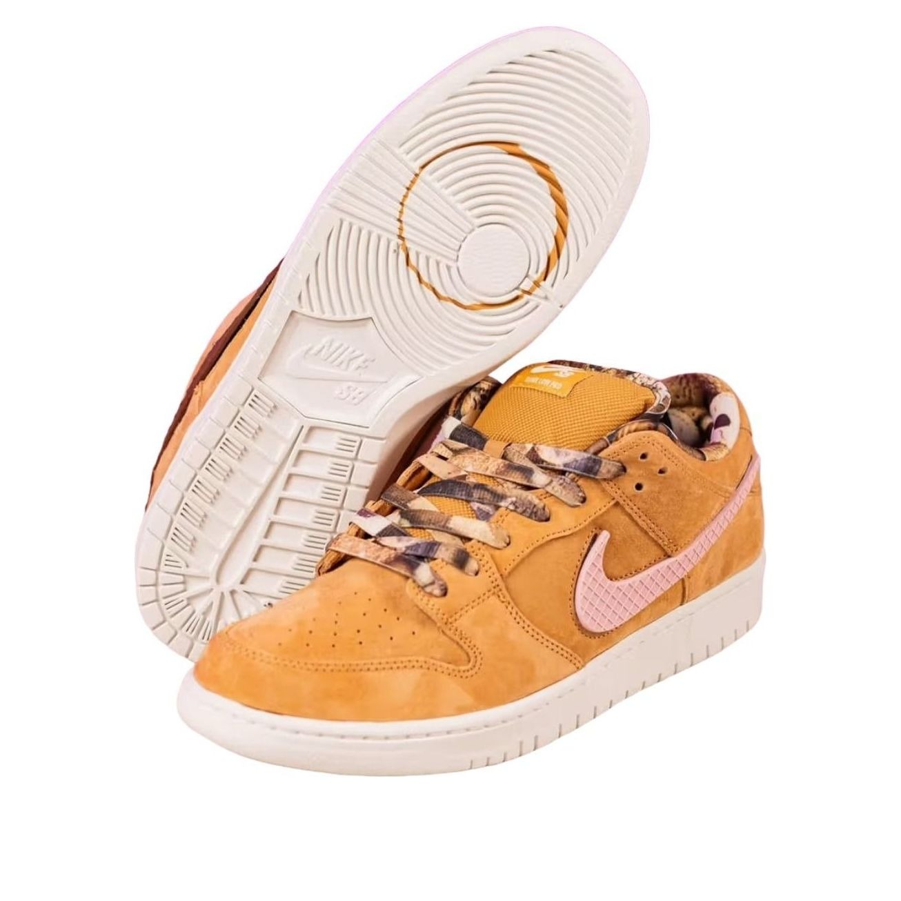 Nike SB Dunk Low Pro NOTE Shop Manchester Brew and Biscuits 7 Nike SB Dunk Low Pro NOTE Shop Manchester Brew and Biscuits