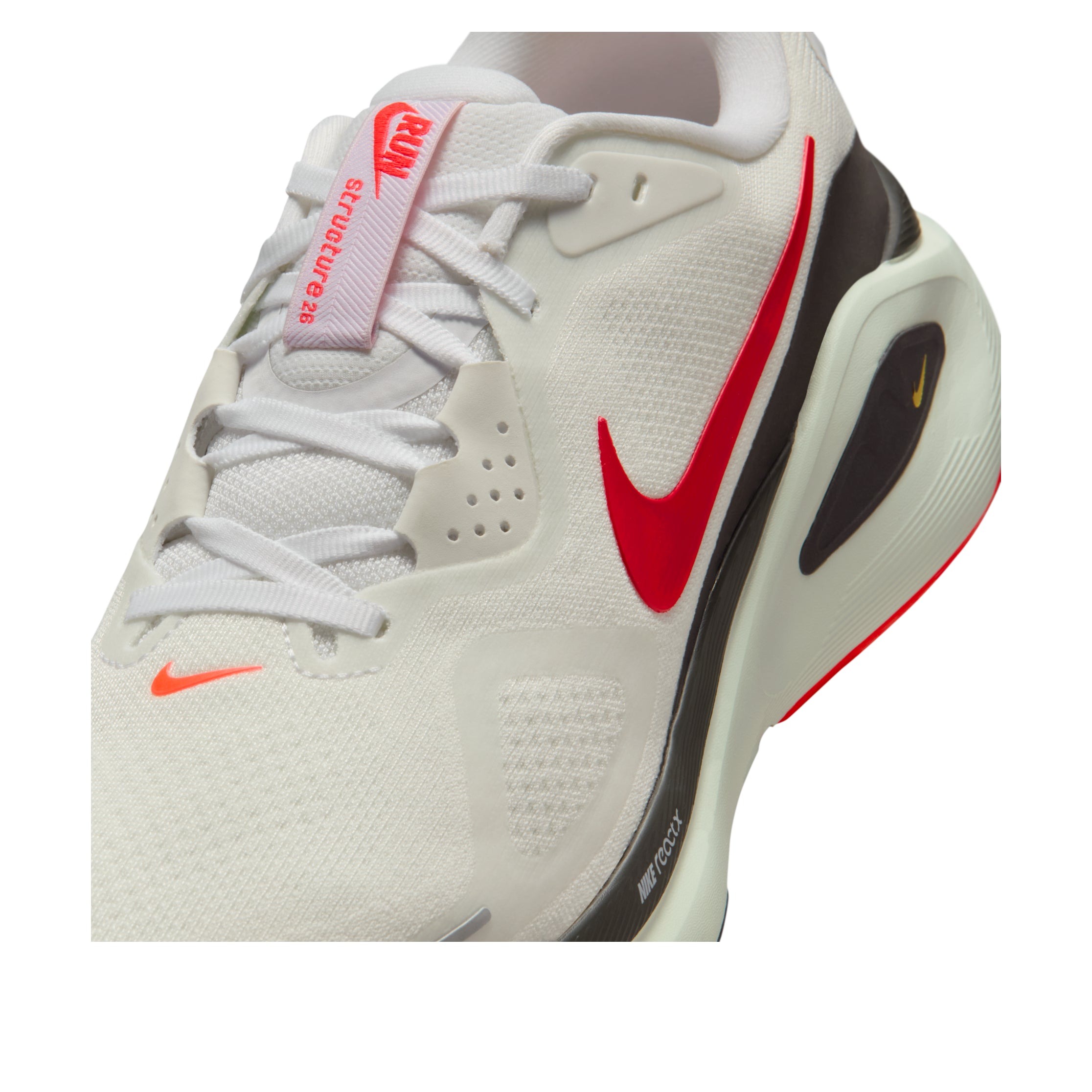 Nike Structure 26 White Spruce Aura Bright Crimson 7 Nike Structure 26 White Spruce Aura Bright Crimson
