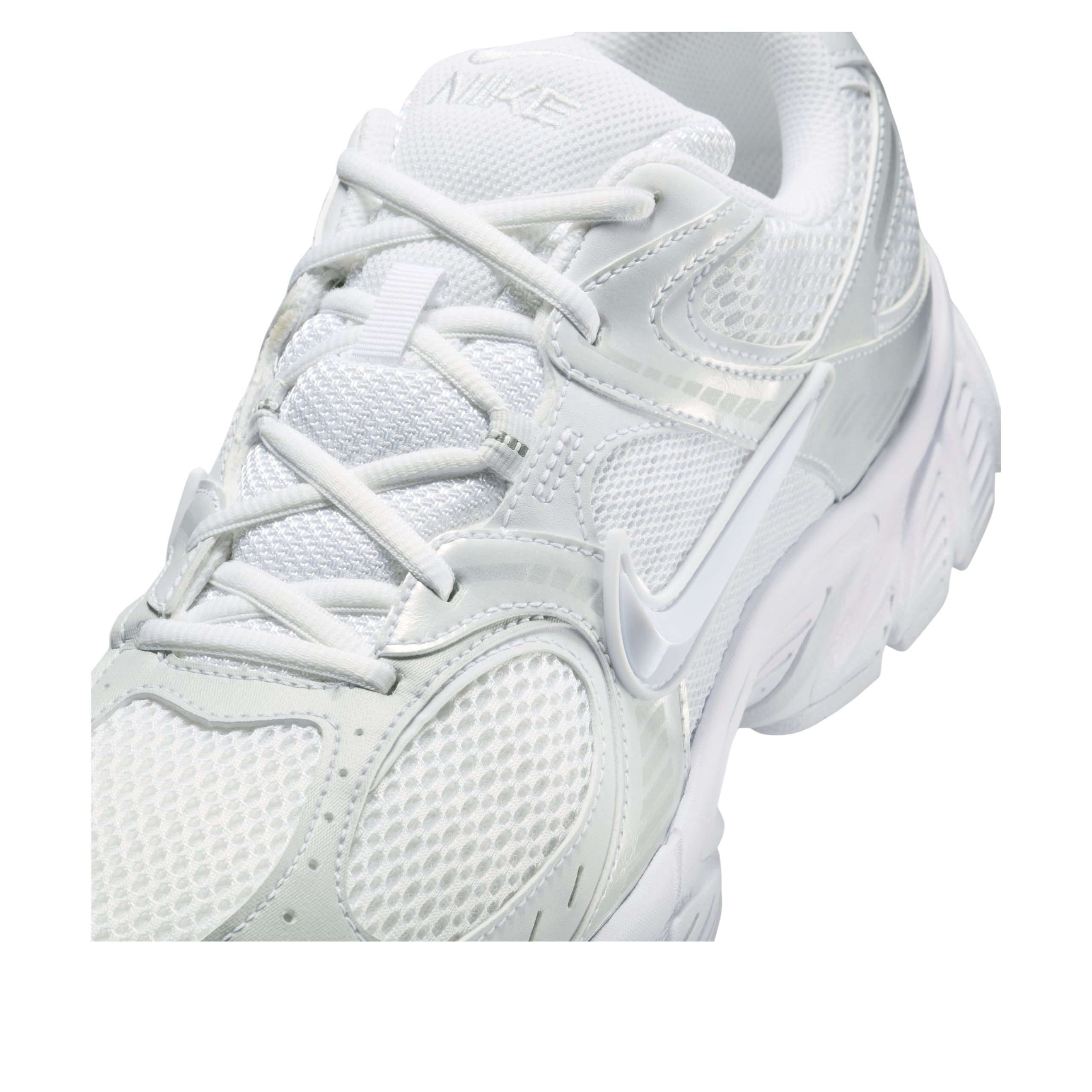Nike V5 RNR White Black Metallic Silver 7 Nike V5 RNR White Black Metallic Silver