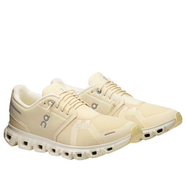 On Running Cloud 6 Castor Ivory (Womens)