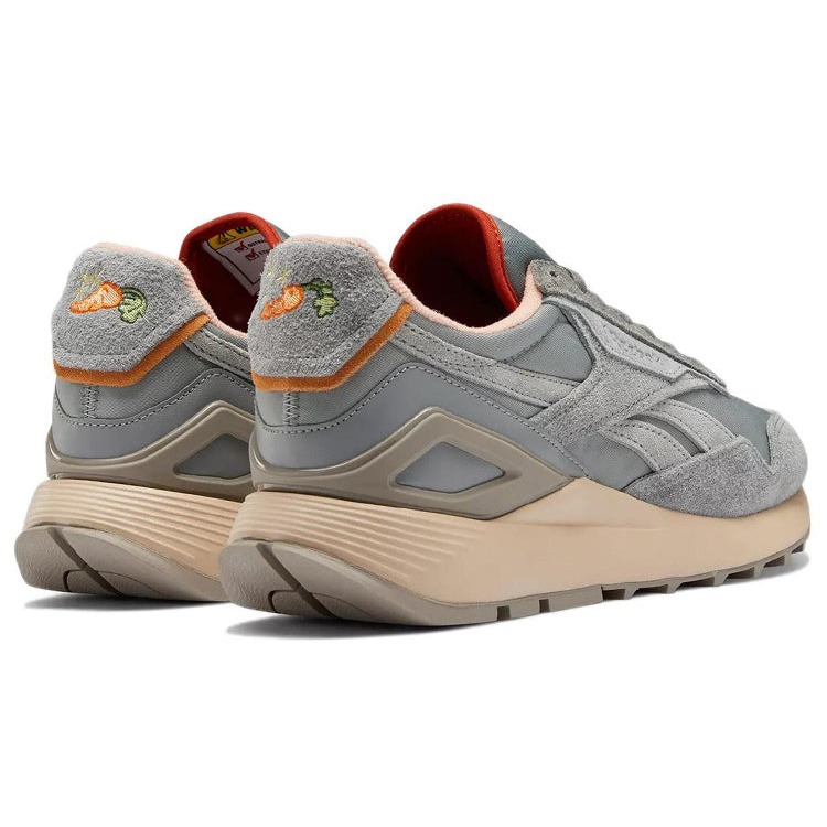 Reebok Classic Leather AZ Looney Tunes Bugs Bunny 6 Reebok Classic Leather AZ Looney Tunes Bugs Bunny