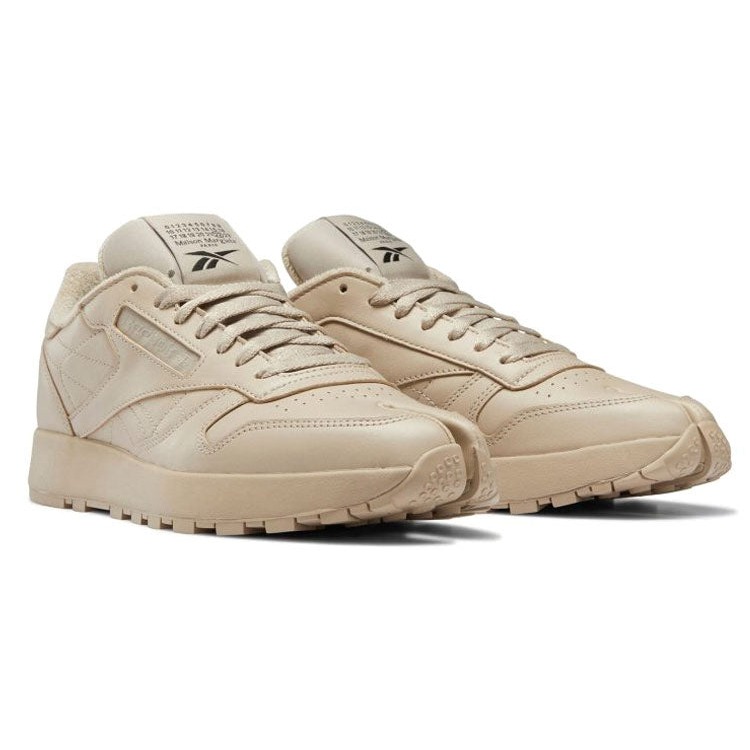 Reebok Classic Leather Tabi Maison Margiela Tan 5 Reebok Classic Leather Tabi Maison Margiela Tan