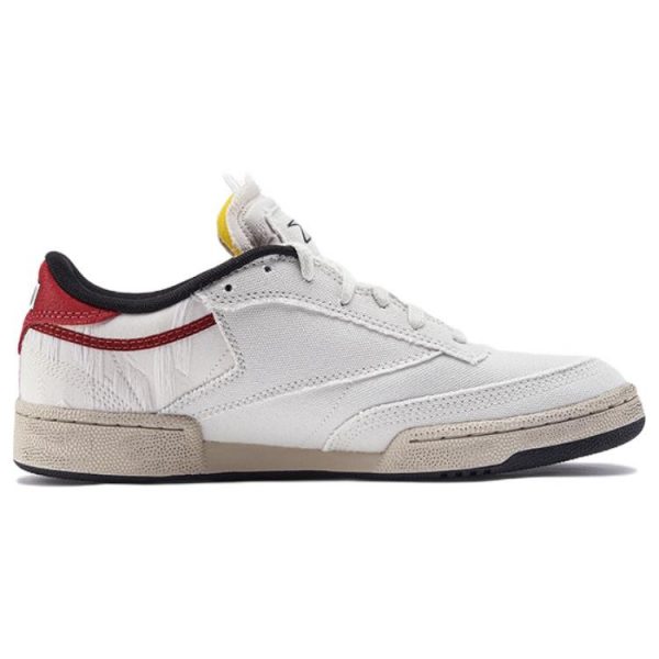 Reebok Club C 85 Street Fighter Ryu