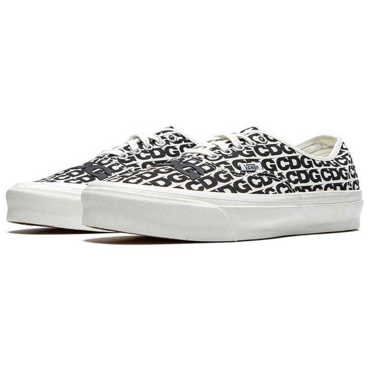 Vans Authentic Comme des Garcons Black Heel Tab (Curved Rubber) 6 Vans Authentic Comme des Garcons Black Heel Tab (Curved Rubber)