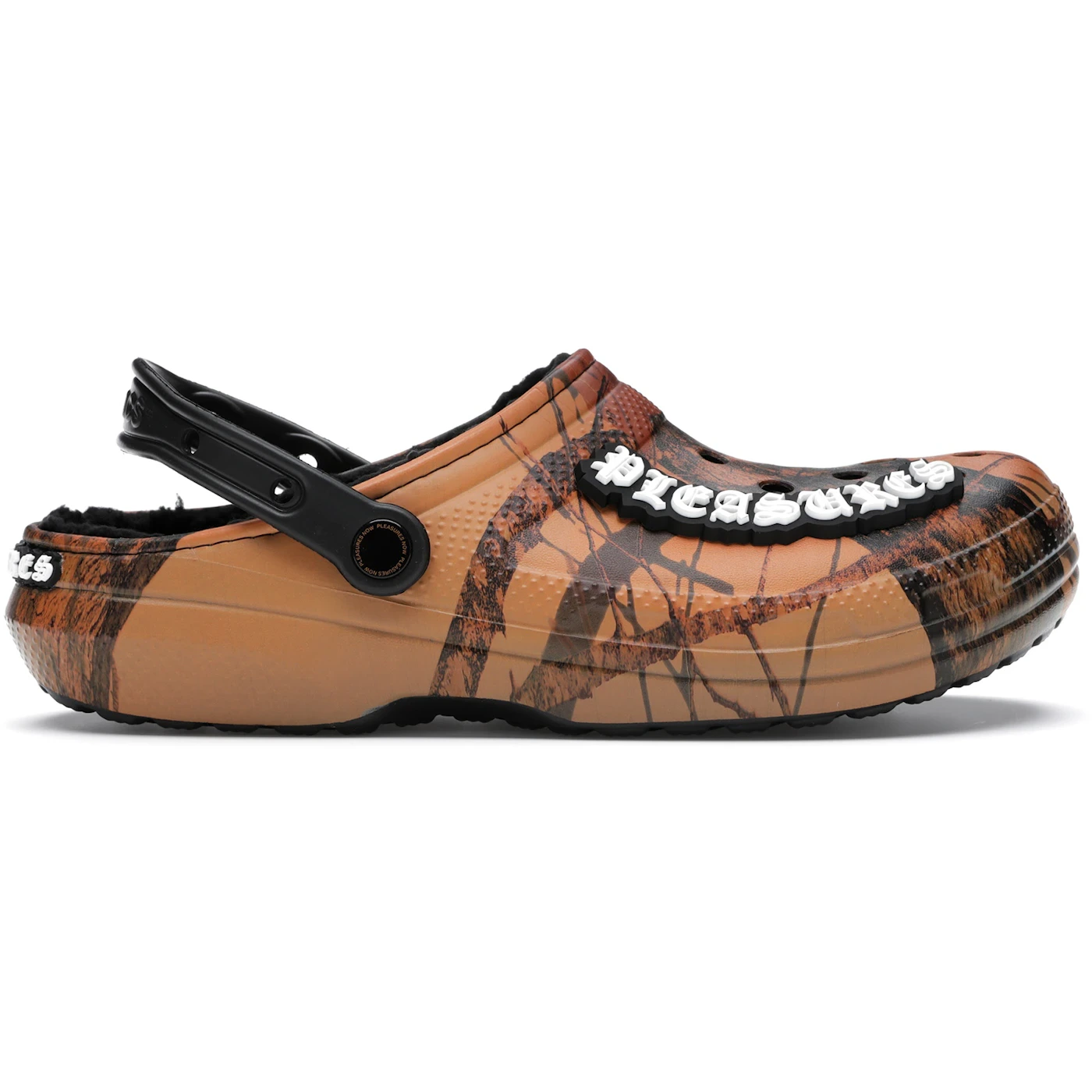 Crocs Classic Clog Pleasures x Mossy Oak 2 Crocs Classic Clog Pleasures x Mossy Oak 1 2