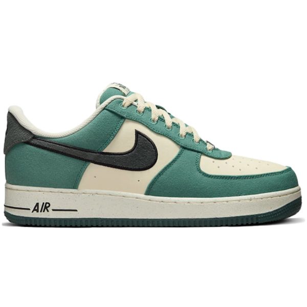 Nike Air Force 1 &rsquo;07 Vintage Green