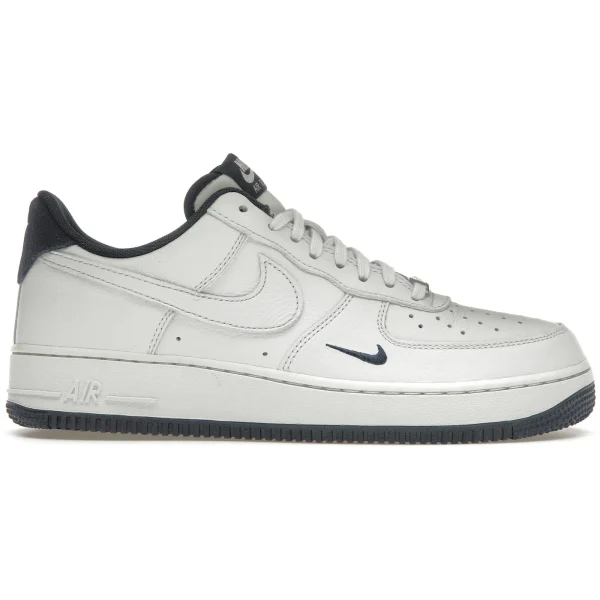 Nike Air Force 1 Low &rsquo;07 LV8 Photon Dust Obsidian