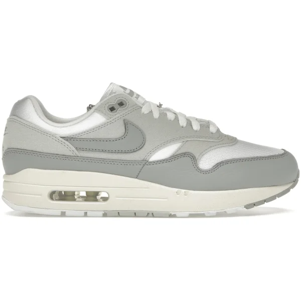 Nike Air Max 1 &rsquo;87 Pure Platinum (Women&rsquo;s)