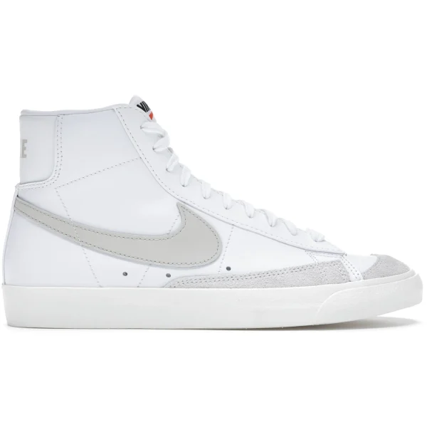 Nike Blazer Mid &rsquo;77 Vintage White