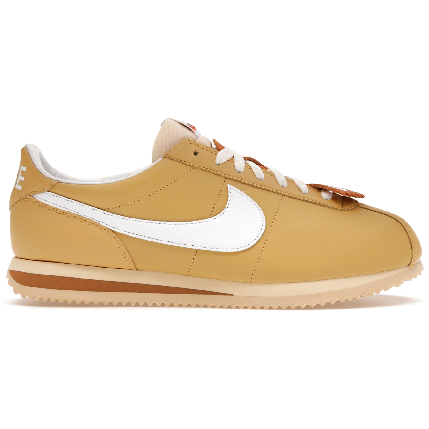 Nike Cortez '23 SE Wheat Gold 2 Nike Cortez '23 SE Wheat Gold