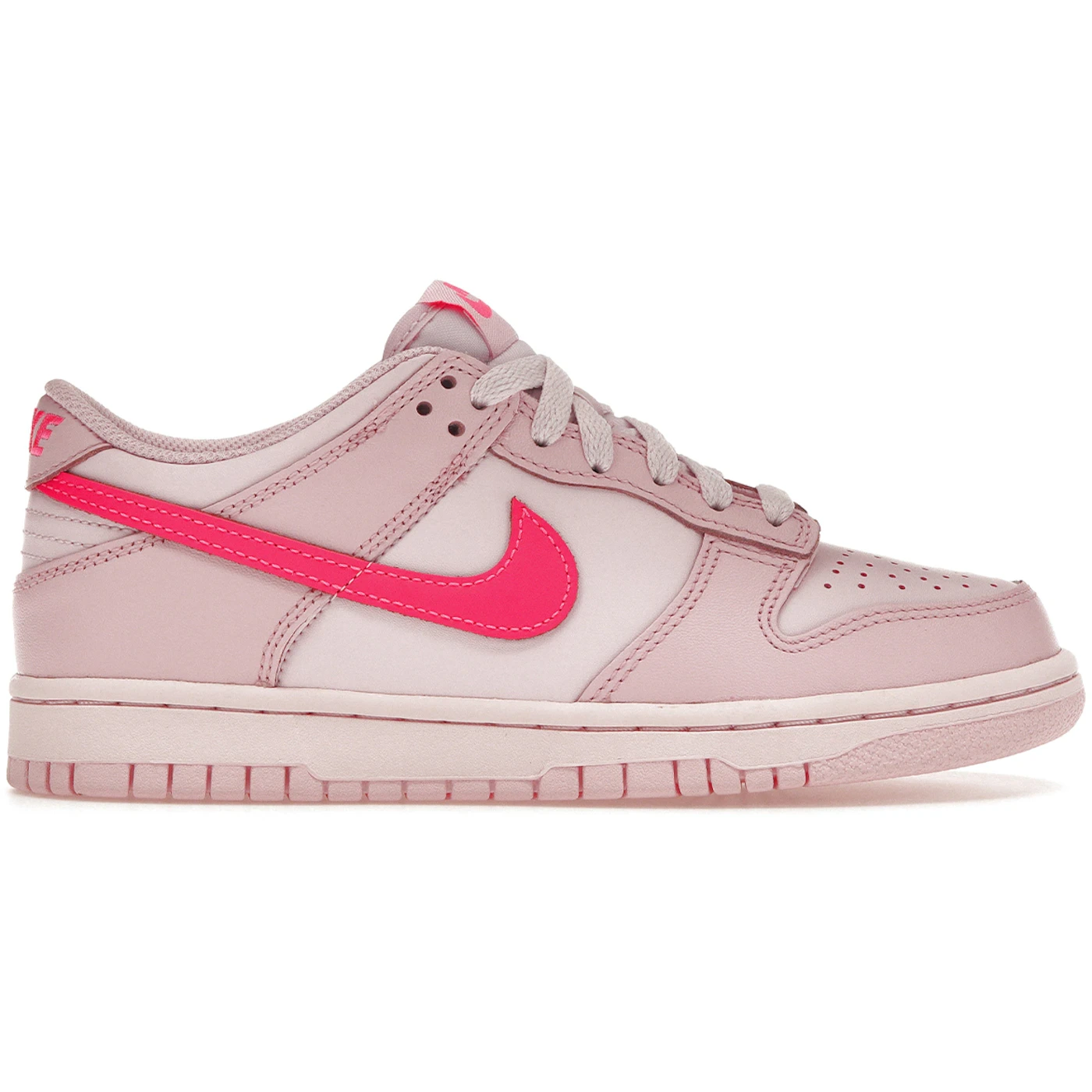 Nike Dunk Low Triple Pink (GS) 1 Nike Dunk Low Triple Pink (GS)