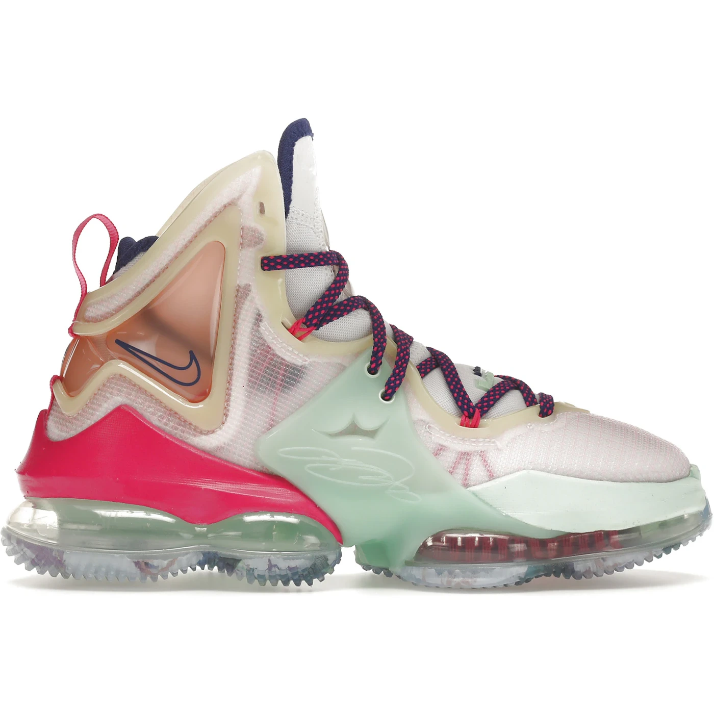Nike LeBron 19 Valentine's Day Love Letter 2 Nike LeBron 19 Valentine's Day Love Letter