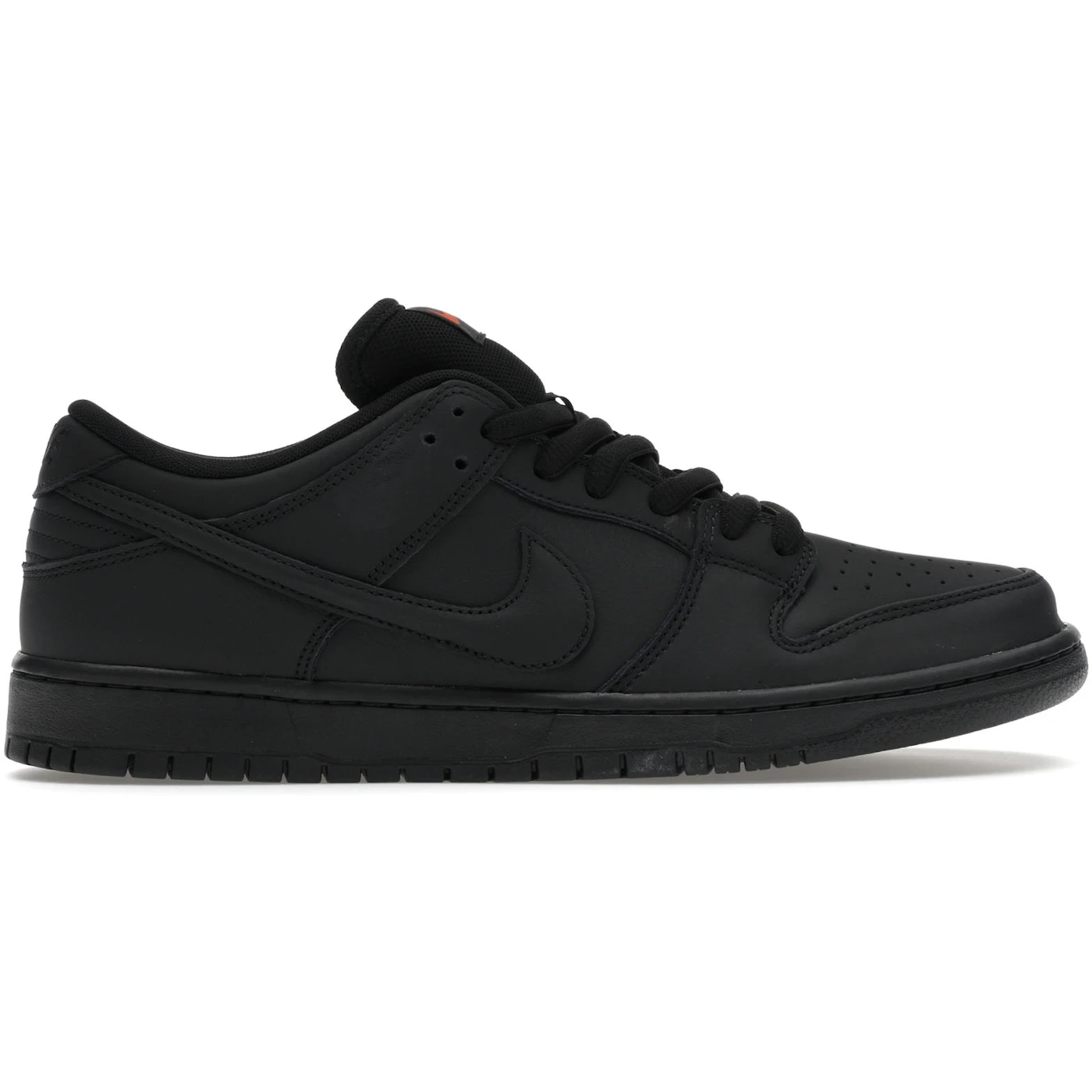Nike SB Dunk Low Pro Triple Black