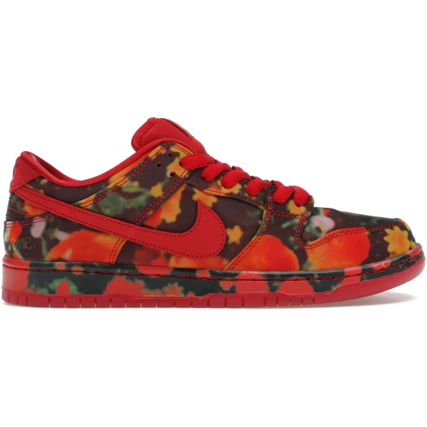 Nike SB Dunk Low The Wizard of Oz Poppy Field