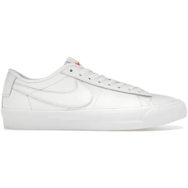 Nike SB Zoom Blazer Low Pro GT ISO Triple White