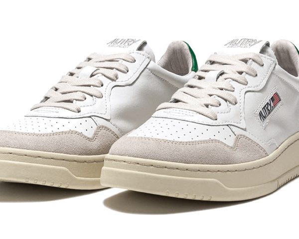 Autry Medalist Leather Low White Amazon Beige (Womens)