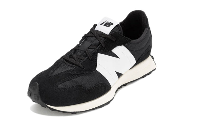 New Balance 327 Black White (GS) 5 New Balance 327 Black White (GS)