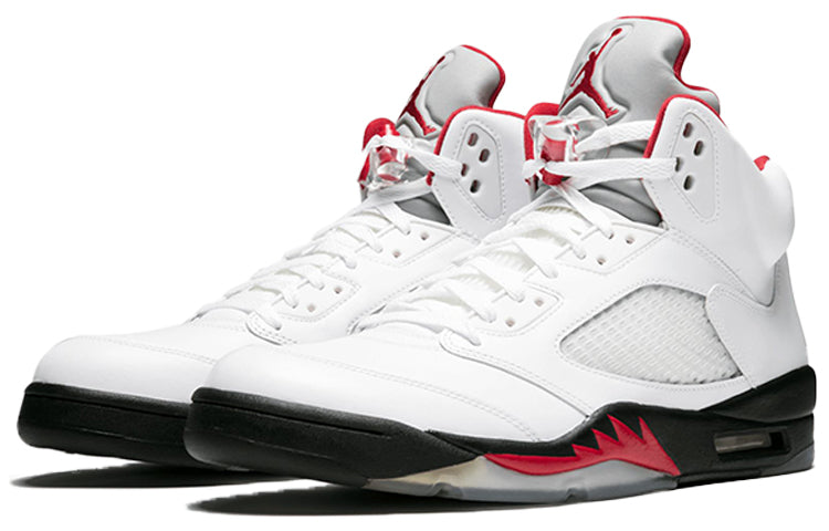 Jordan 5 Retro Fire Red (2013) 4 Jordan 5 Retro Fire Red (2013)