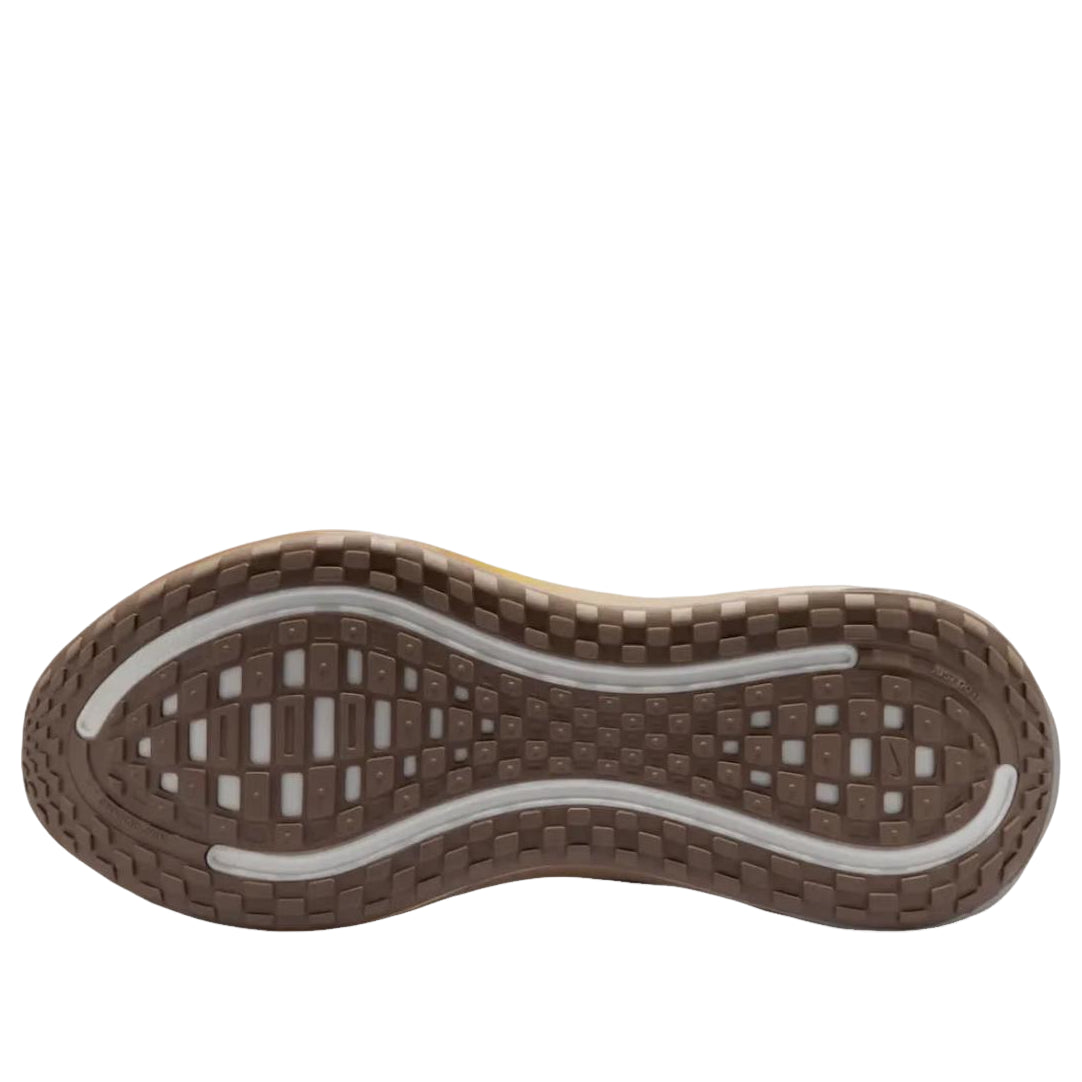 Nike Vomero Plus SP Cheat Day 8 Nike Vomero Plus SP Cheat Day