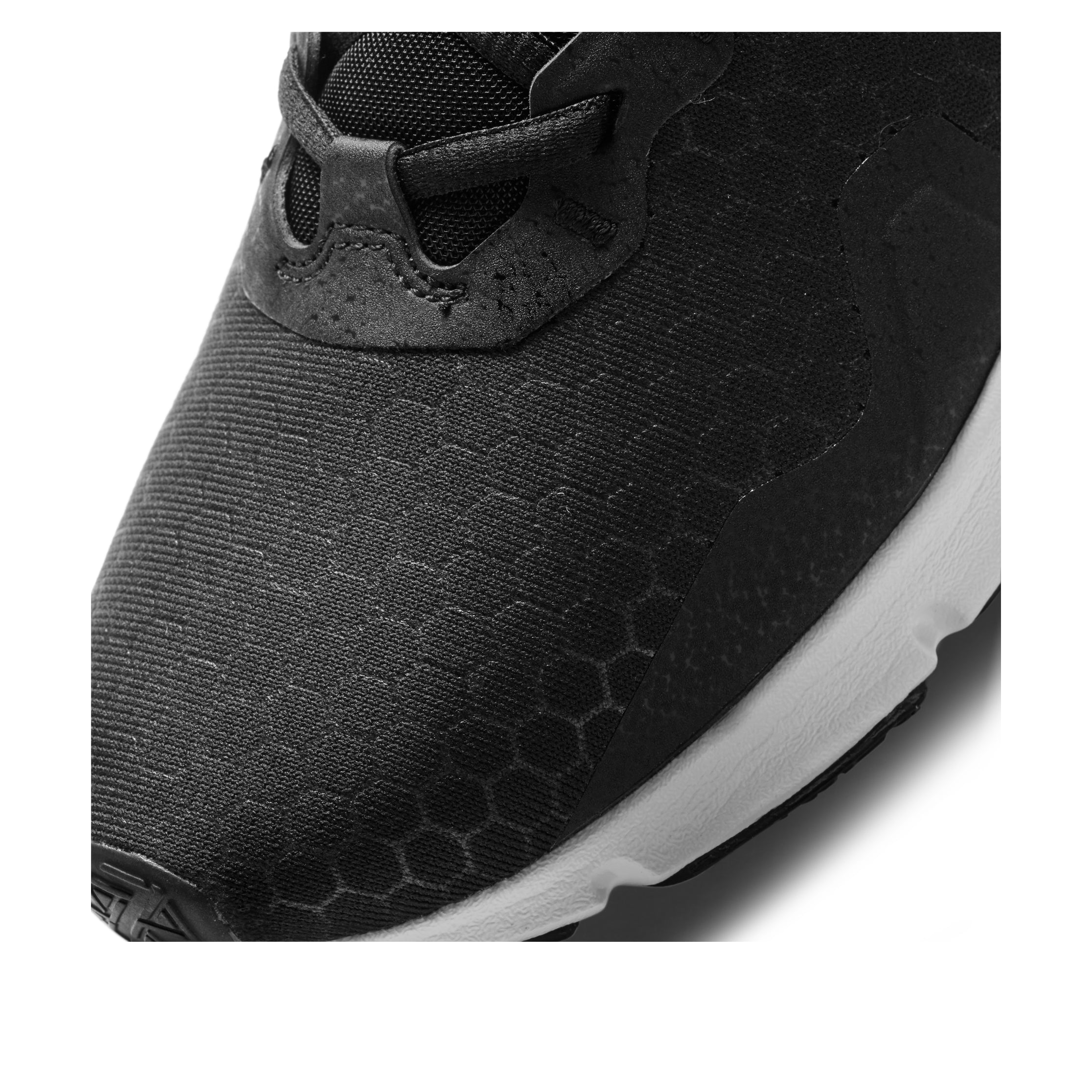 Nike Legend Essential 2 Black White (Womens) 7 Nike Legend Essential 2 Black White (Womens)