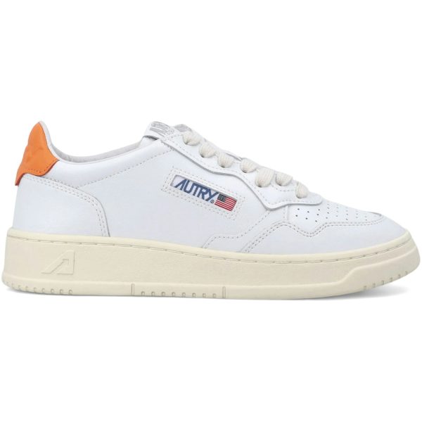 Autry Medalist Leather Low White Parsimmon Orange (Womens)