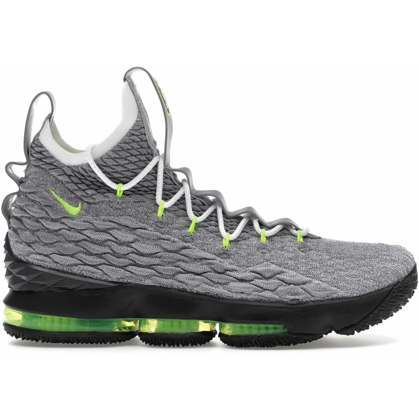 Nike LeBron 15 Air Max 95