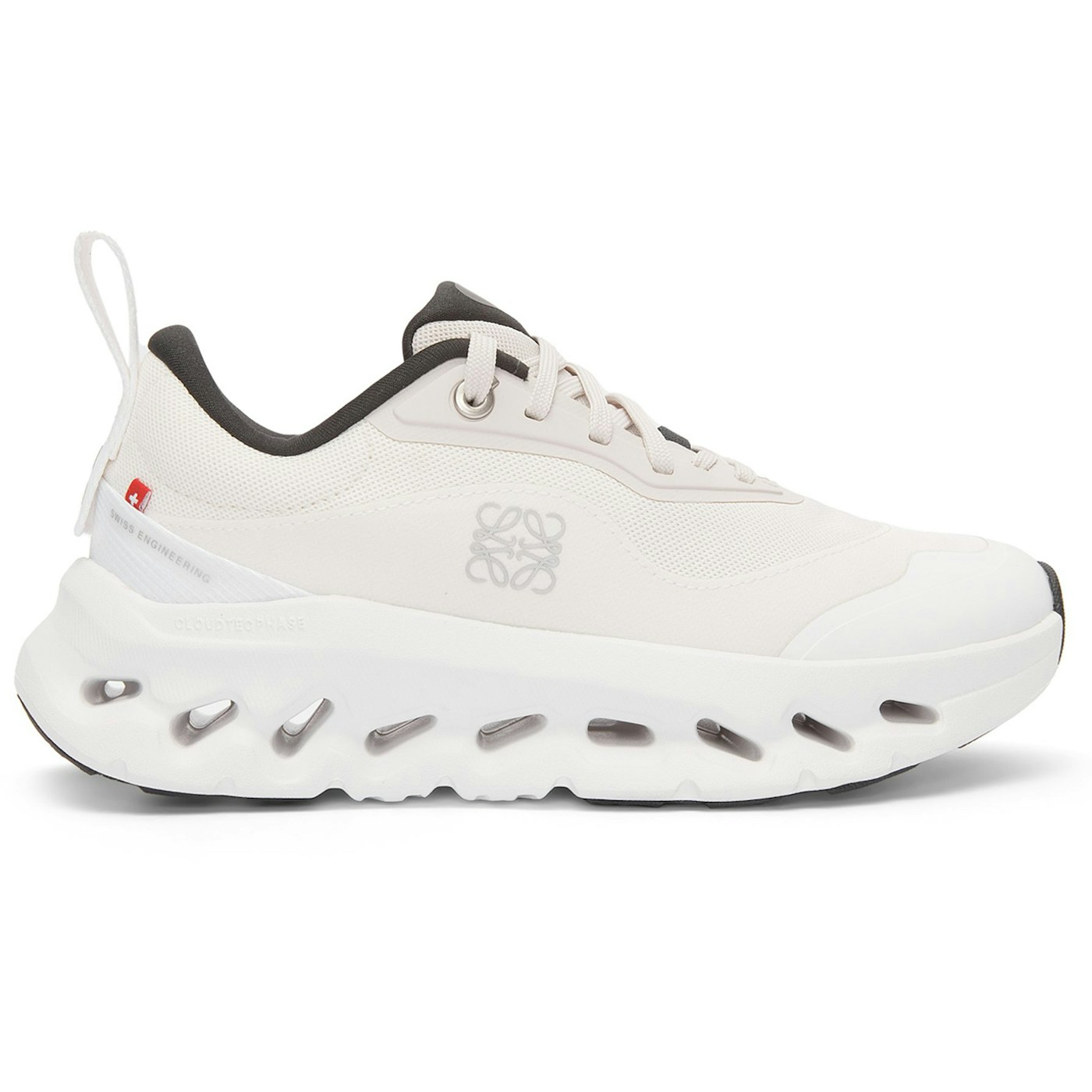 On Running Cloudtilt 2 LOEWE Sand White 3 On Running Cloudtilt 2 LOEWE Sand White