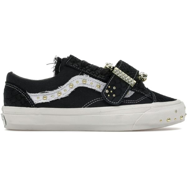 Vans Premium Old Skool 36 Metagirl Buckle Black White