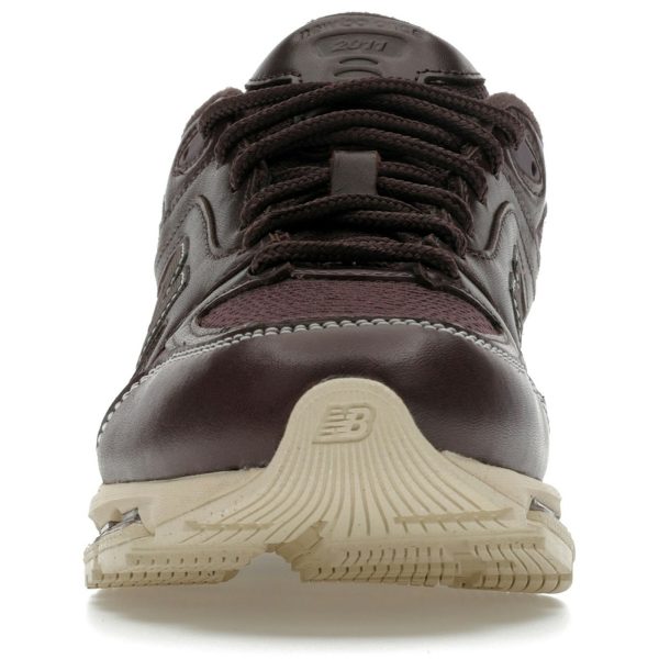 New Balance 2011 Kith Bark