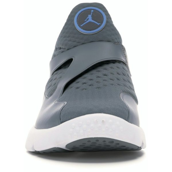 Jordan Trainer Essential Cool Grey