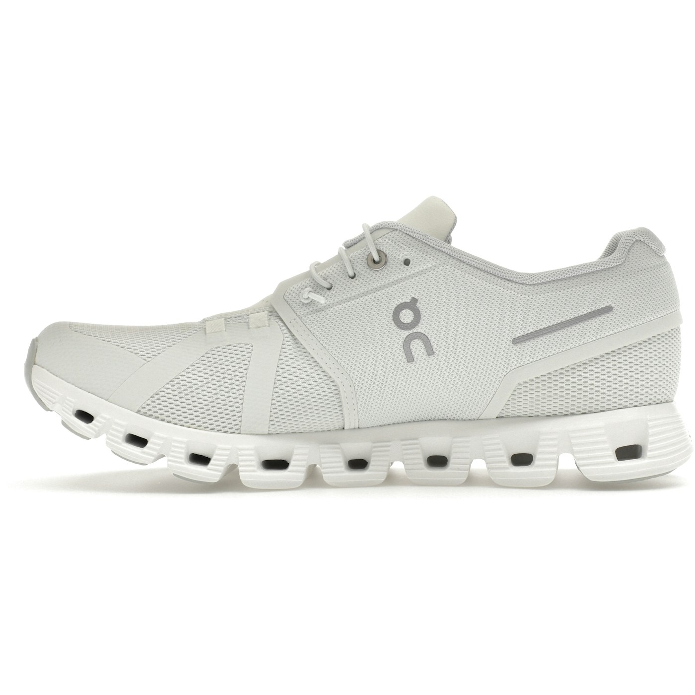 On Running Cloud 5 Ice White 5 On Running Cloud 5 Ice White